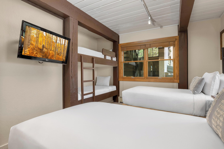 Bedroom 2, Top of the Village, Pitkin