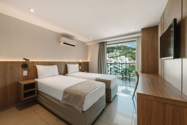 Bedroom 4, Angra Beach Hotel, Angra dos Reis