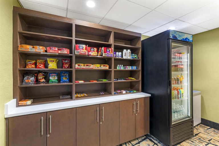Food & Drinks 5, Best Western Plus Mcdonough Inn & Suites, Henry