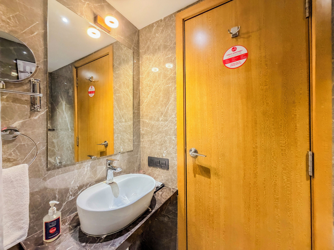 Bathroom 4, Zip By Spree Hotels Chakan, Pune