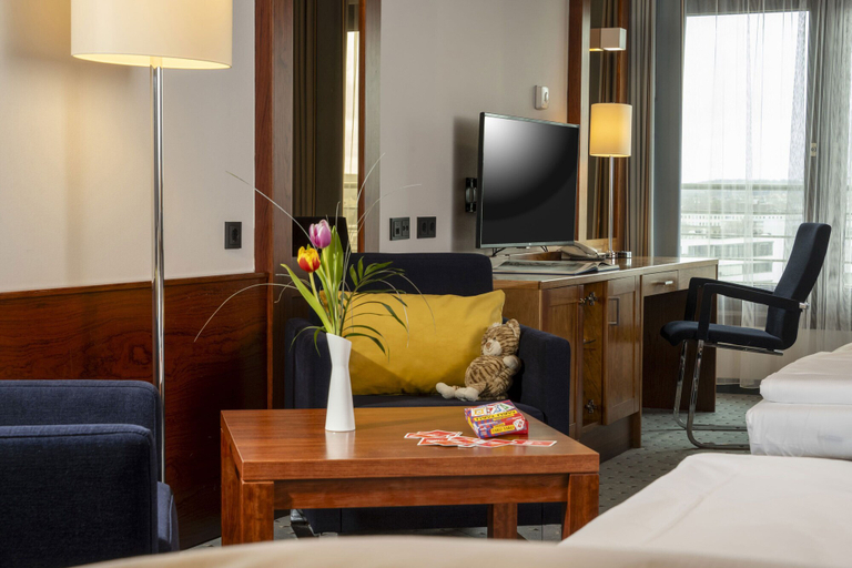 Bedroom 3, Maritim Hotel Darmstadt, Darmstadt