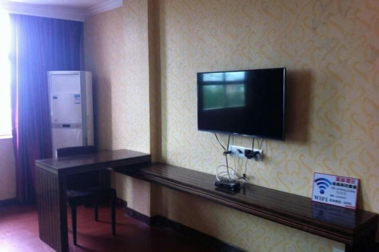 Others 3, Yinhong Hostel, Jiangmen
