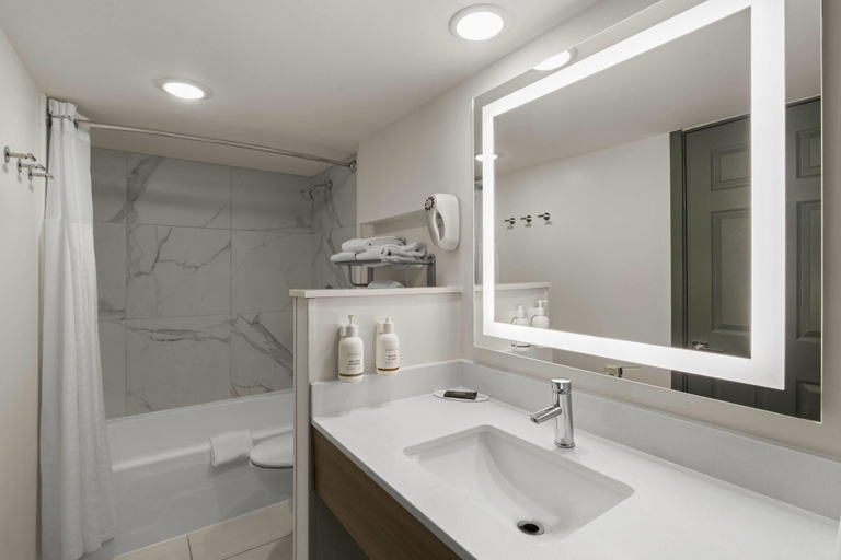 Bathroom 4, Baymont by Wyndham Rock Springs, Sweetwater