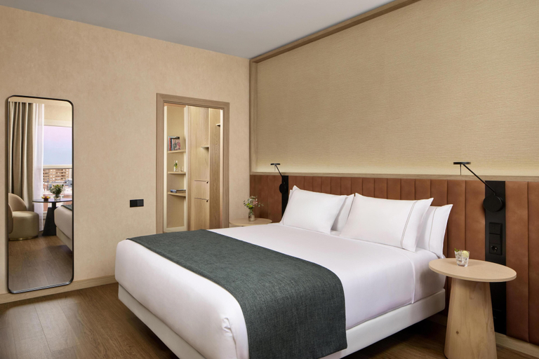 Bedroom 4, NH Valencia Center, Valencia