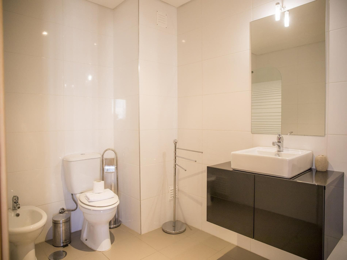 Bathroom 4, A17 - Heaven Sun Praia da Rocha 1 bed Apartment, Portimão