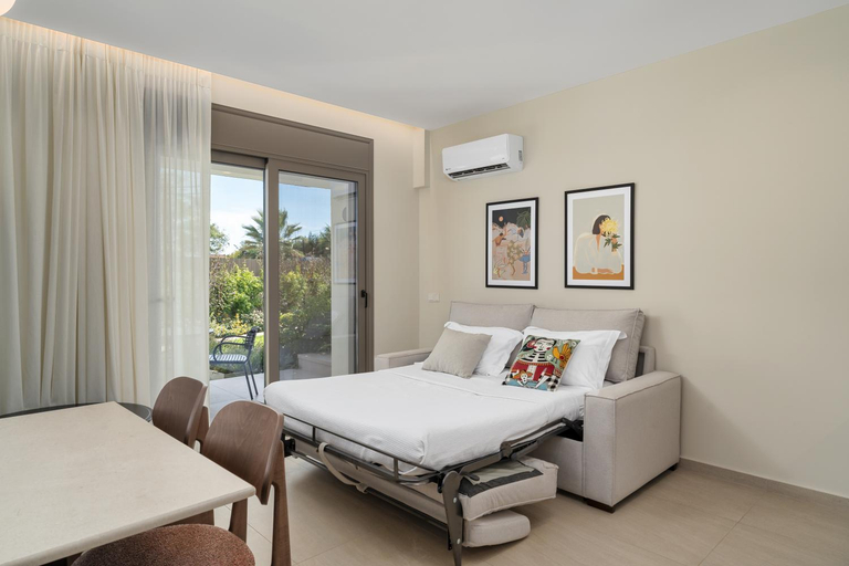 Bedroom 3, Palm View Suites, West Greece