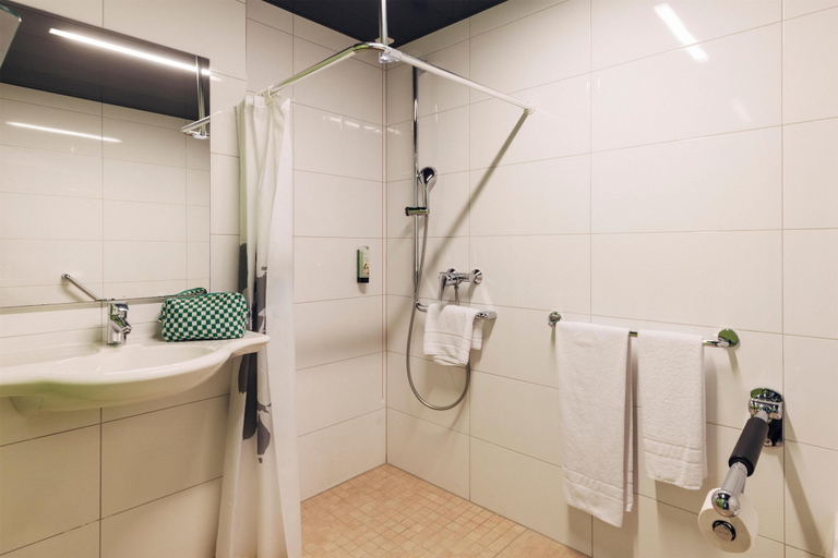 Bathroom 5, harry’s home Dornbirn hotel & apartments, Dornbirn