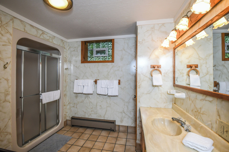 Bathroom 3, Canoe Cottage by Taylor Made Deep Creek, Garrett