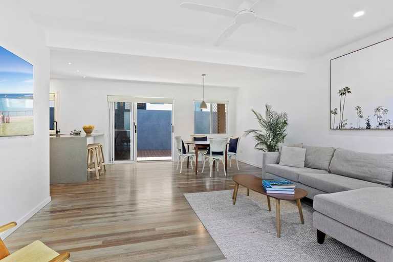 Others 4, Thirty-Nine Albatross (Apartment 1), Gold Coast