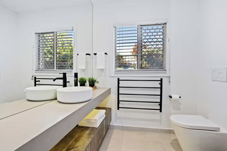 Bathroom 3, Thirty-Nine Albatross (Apartment 1), Gold Coast