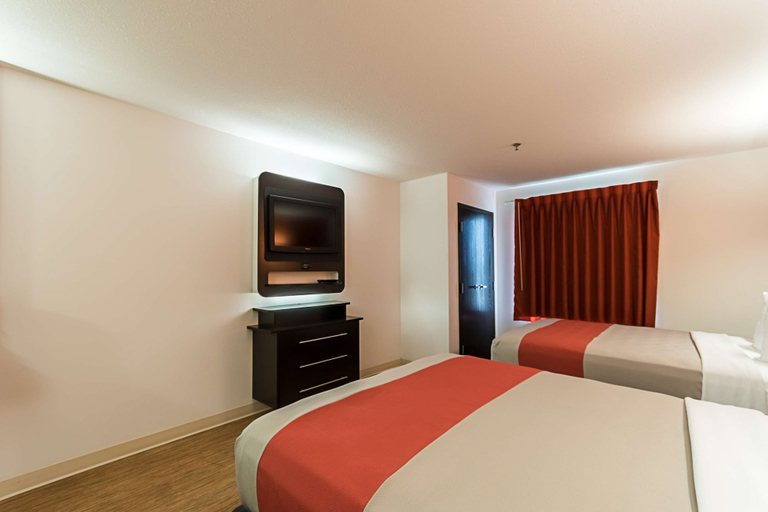 Bedroom 3, Motel 6 Moosomin, SK, Division No. 5