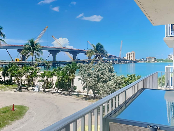 Sport & Beauty, Lovers Key Beach Club by Distinctive Beach Rentals, Lee