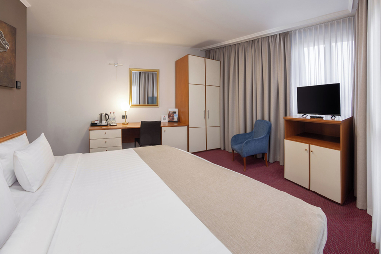 Bedroom 3, Best Western Plus Congress Hotel, Yerevan