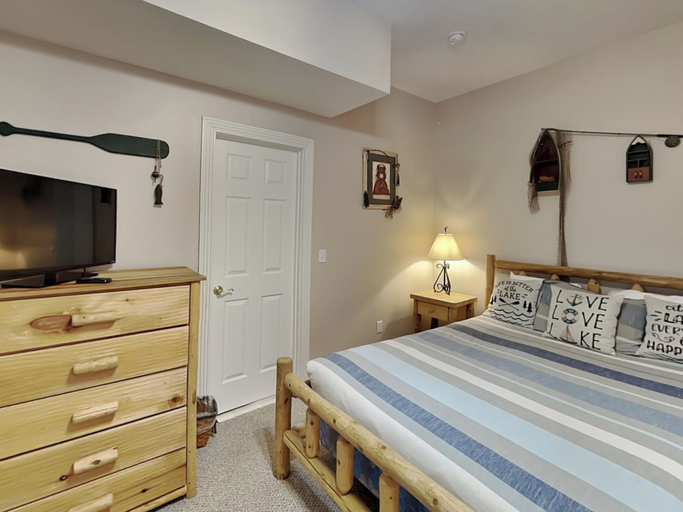 Bedroom 2, Loch Haven by Taylor Made Deep Creek, Garrett