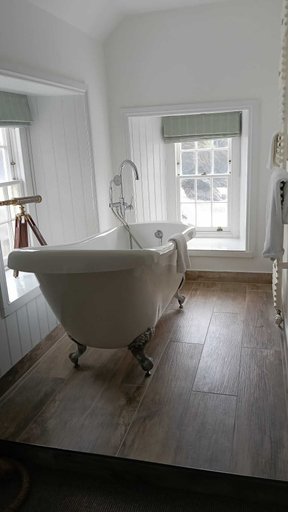 Bathroom 3, The Lugger Hotel, Cornwall
