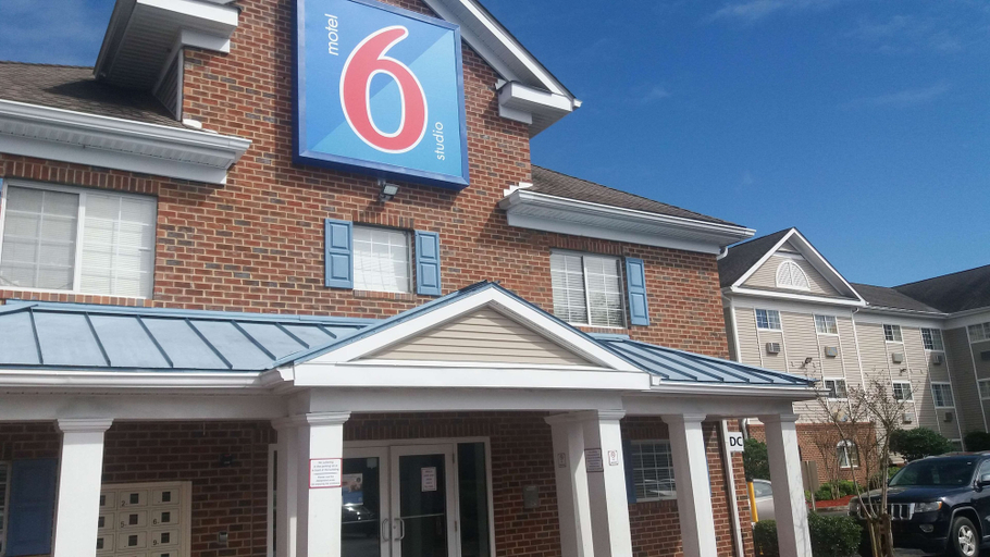 Exterior & Views 1, Motel 6 Myrtle Beach, SC, Horry