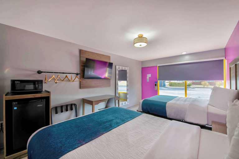 Bedroom 3, Motel 6 Tuscaloosa, AL – University, Tuscaloosa