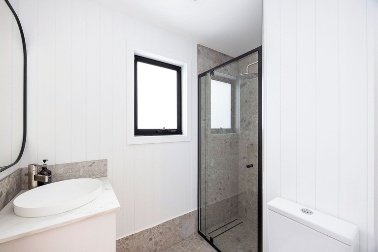 Bathroom 4, Reflections Scotts Head - Holiday Park, Nambucca