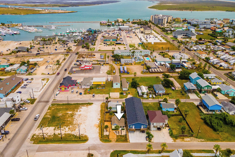 Exterior & Views 2, Alister House by Silver Sands Vacation Rentals, Nueces