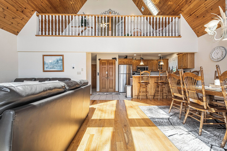 Others 4, Dreamers Inn by Taylor Made Deep Creek, Garrett