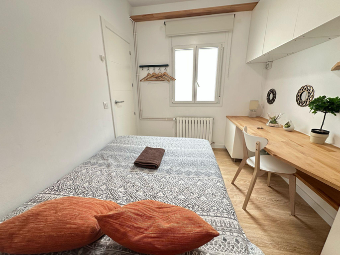 Sport & Beauty 5, Rooms Borrell, Barcelona