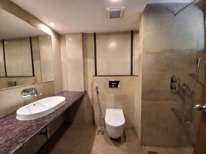 Bathroom, Famafa Beach Resort, North Goa