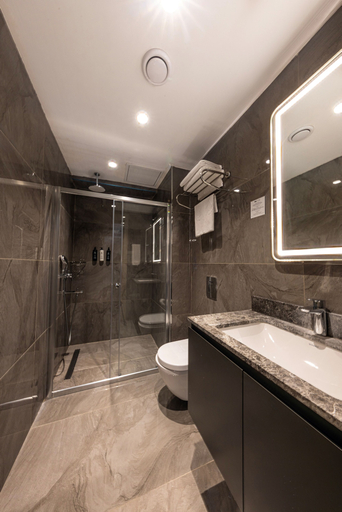 Bathroom 5, The Nest Hotel, Beyoğlu