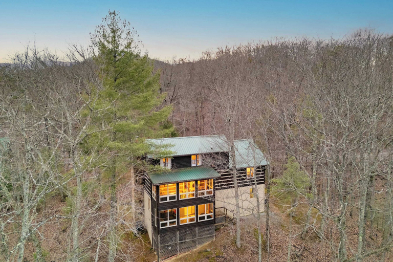 Exterior & Views 2, Twilight Ridge by Avantstay Mountain Mansion, 20min to Pigeon Forge, Sevier