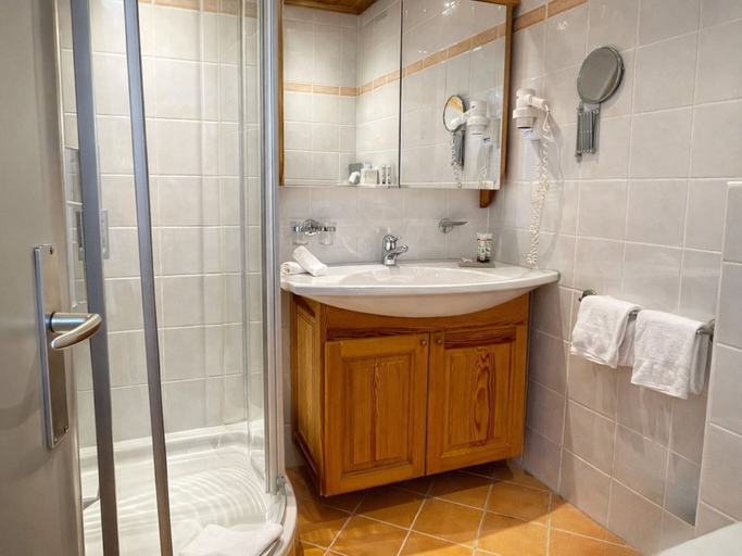 Bathroom 4, Hotel Art De Vivre, Sierre