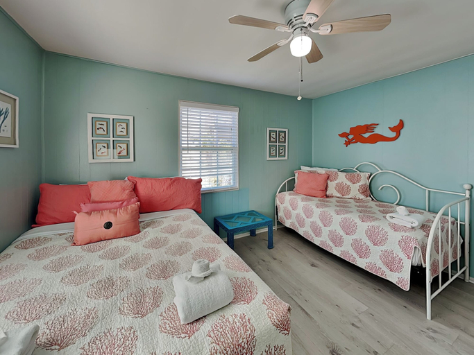 Bedroom 2, Paradise Found by Ryson Vacation Rentals, Galveston