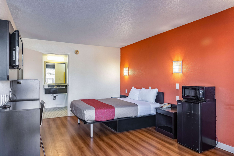 Bedroom 3, Motel 6 Little Rock, AR - West, Pulaski