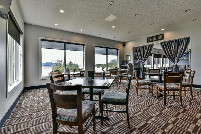 Food & Drinks 4, The View Hotel, Bulkley-Nechako