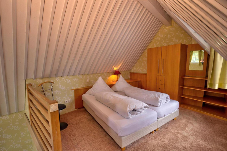 Bedroom 2, Gasthaus Fiester Hannes, Siegen-Wittgenstein