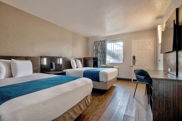 Bedroom 3, Motel 6 Anaheim, CA - Fullerton East, Orange