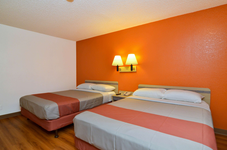 Bedroom 4, Motel 6 North Palm Springs, CA - North, Riverside