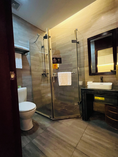 Bathroom 3, Guangzhou Baiming Fangyuan Apartment, Guangzhou