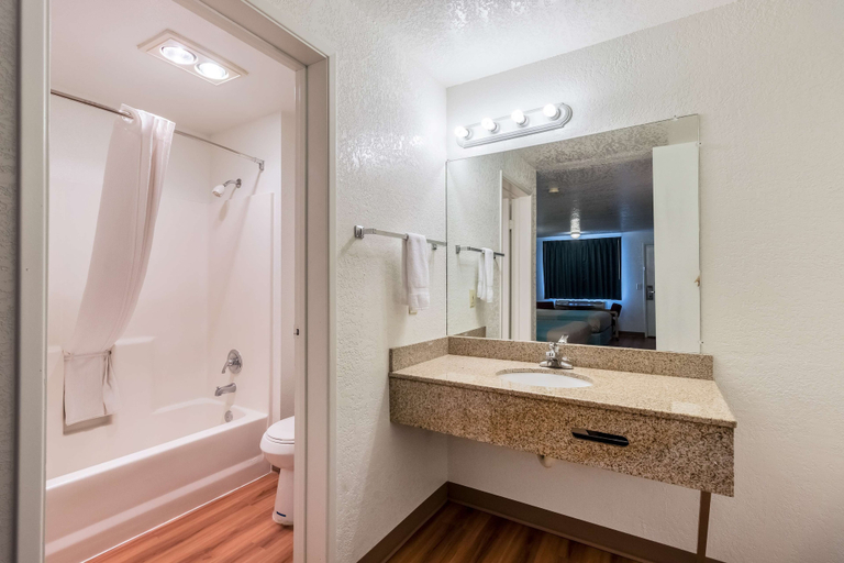 Bathroom 5, Motel 6 Astoria, OR, Clatsop