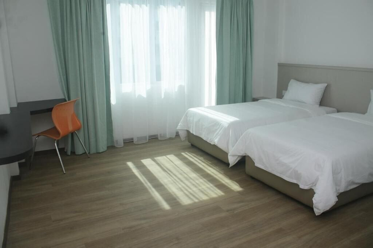 Bedroom 2, New Glow Hotel Miri, Miri