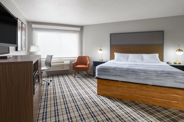 Bedroom 3, AmericInn by Wyndham Muscatine, Muscatine