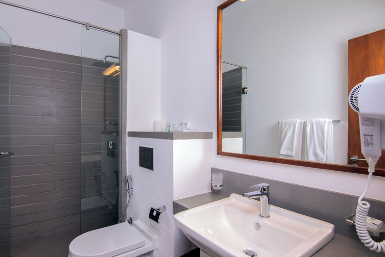 Bathroom, VICTORIA GOLF RESORT SRI LANKA, Medadumbara