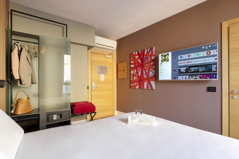 Bedroom 3, B&B Hotel Genova City Center, Genova