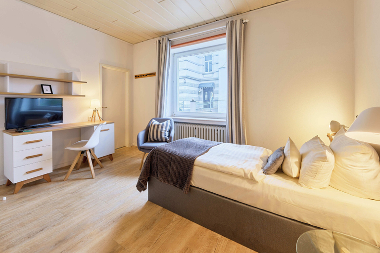 Bedroom 3, arador CITY Hotel, Minden-Lübbecke