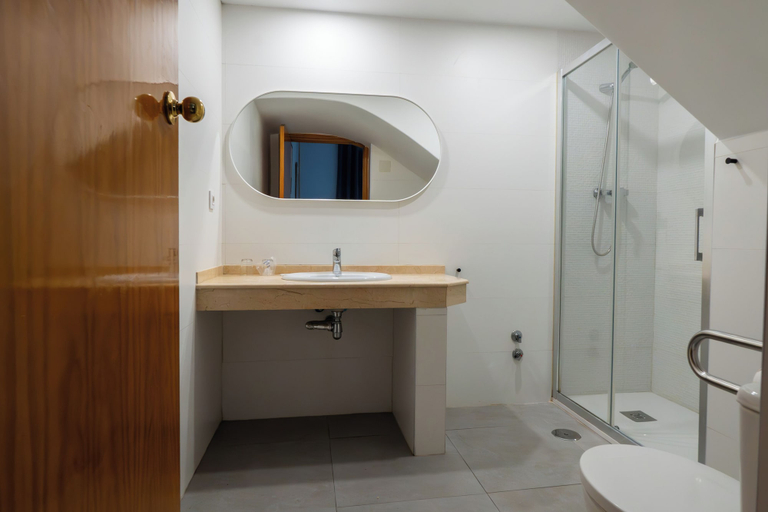 Bathroom 5, Hostal La Muralla, Sevilla