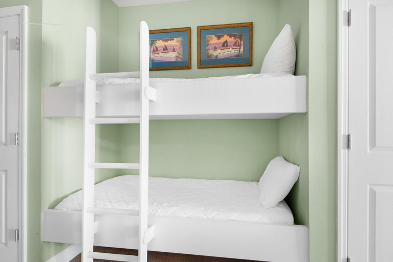 Bedroom 2, Celadon 703, Bay