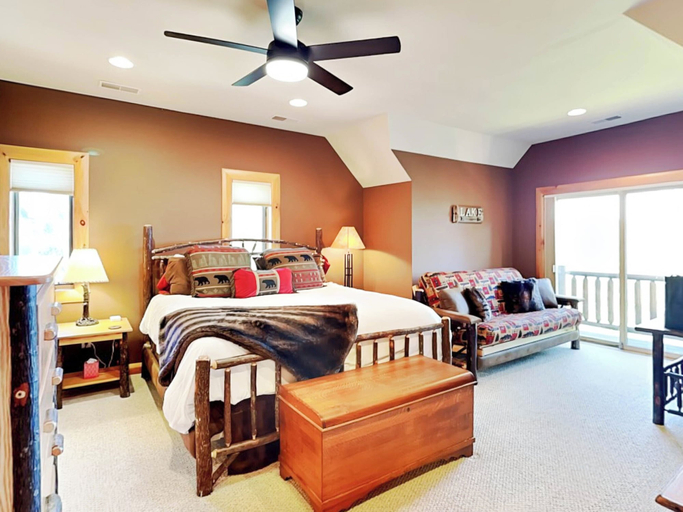 Bedroom 3, Magnificent Mountain Lodge by Taylor Made Deep Creek, Garrett