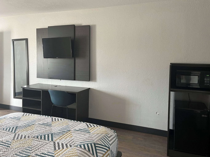Bedroom 3, Motel 6 Seguin, TX, Guadalupe