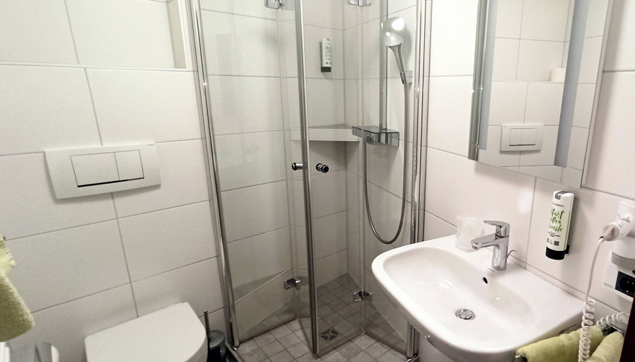 Bathroom 5, Grüner Hof, Ortenaukreis
