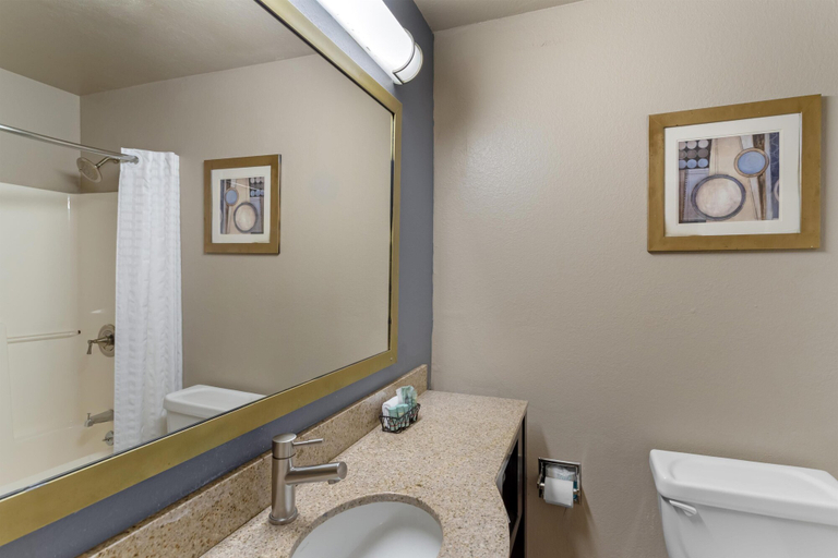 Bathroom 4, Best Western Natchitoches Inn, Natchitoches