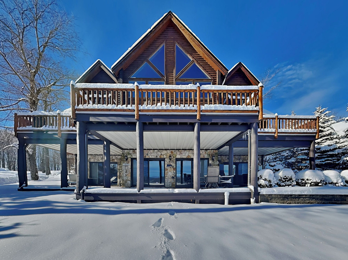 Exterior & Views 2, Magnificent Mountain Lodge by Taylor Made Deep Creek, Garrett