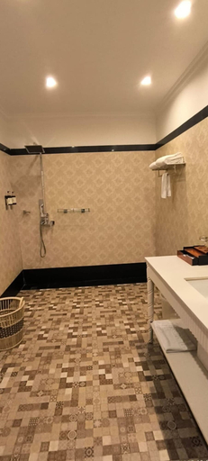 Bathroom 5, MAYFAIR Himalayan Spa Resort, Darjiling